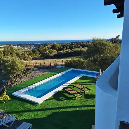 Casa de Férias Montepadron / *