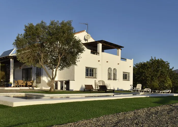 Casa de Férias Montepadron / *